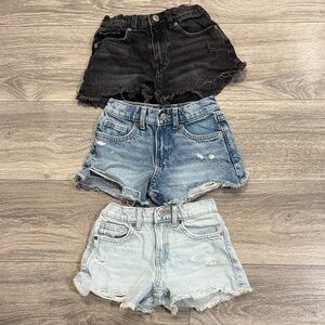 Zara Light Wash Denim Jeans